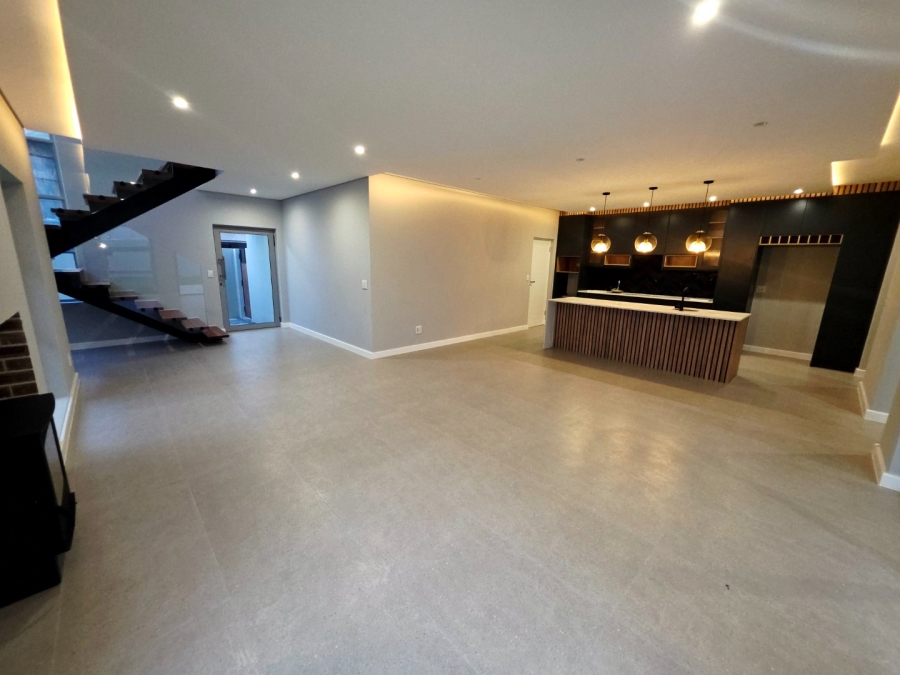 4 Bedroom Property for Sale in Sandown Western Cape